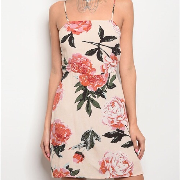 Dresses & Skirts - *1 LARGE LEFT* Just Peachy Floral Slip Dress